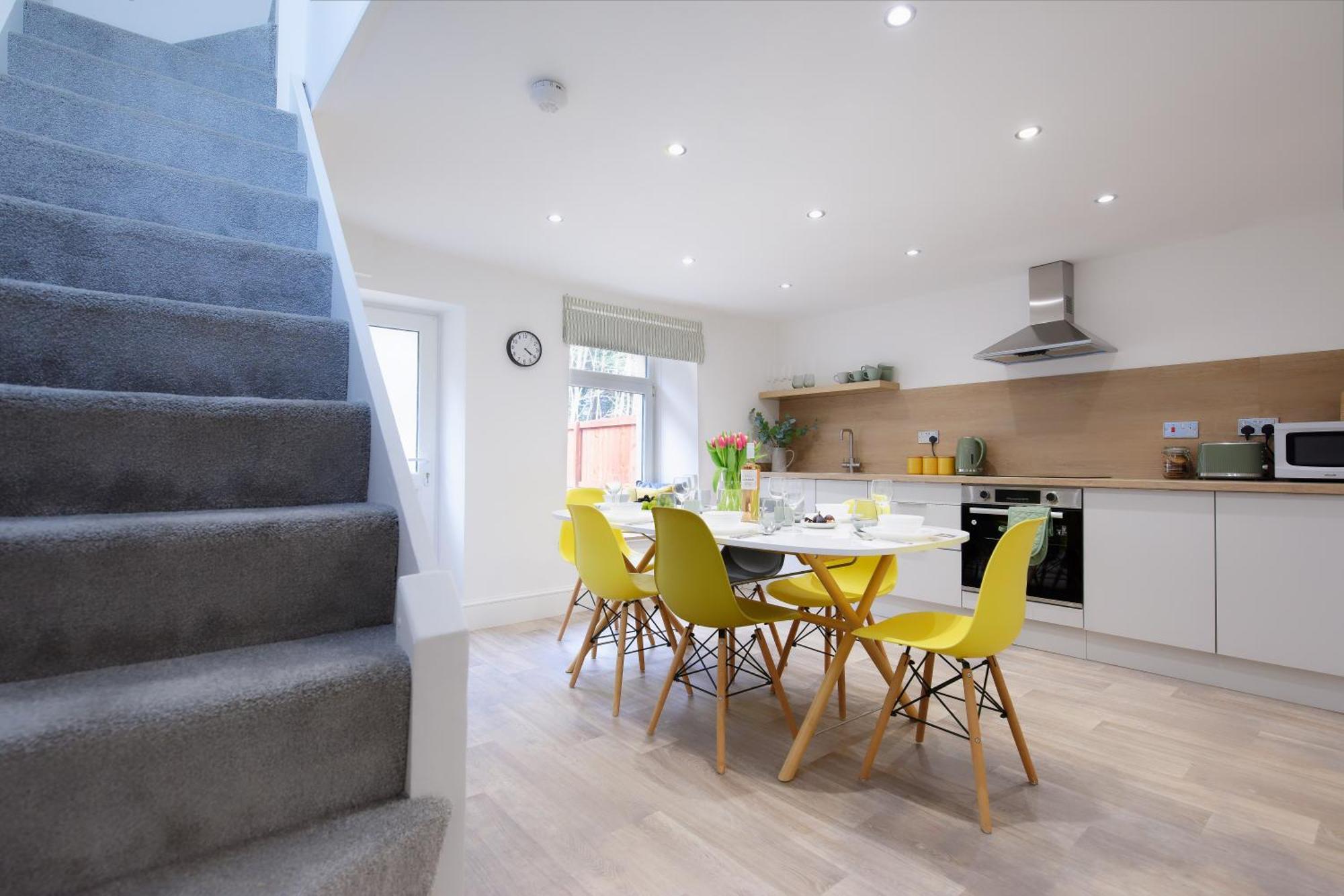 Stayright 3 Bed Home Near Hiking Trails & Parks Llwynypia Εξωτερικό φωτογραφία