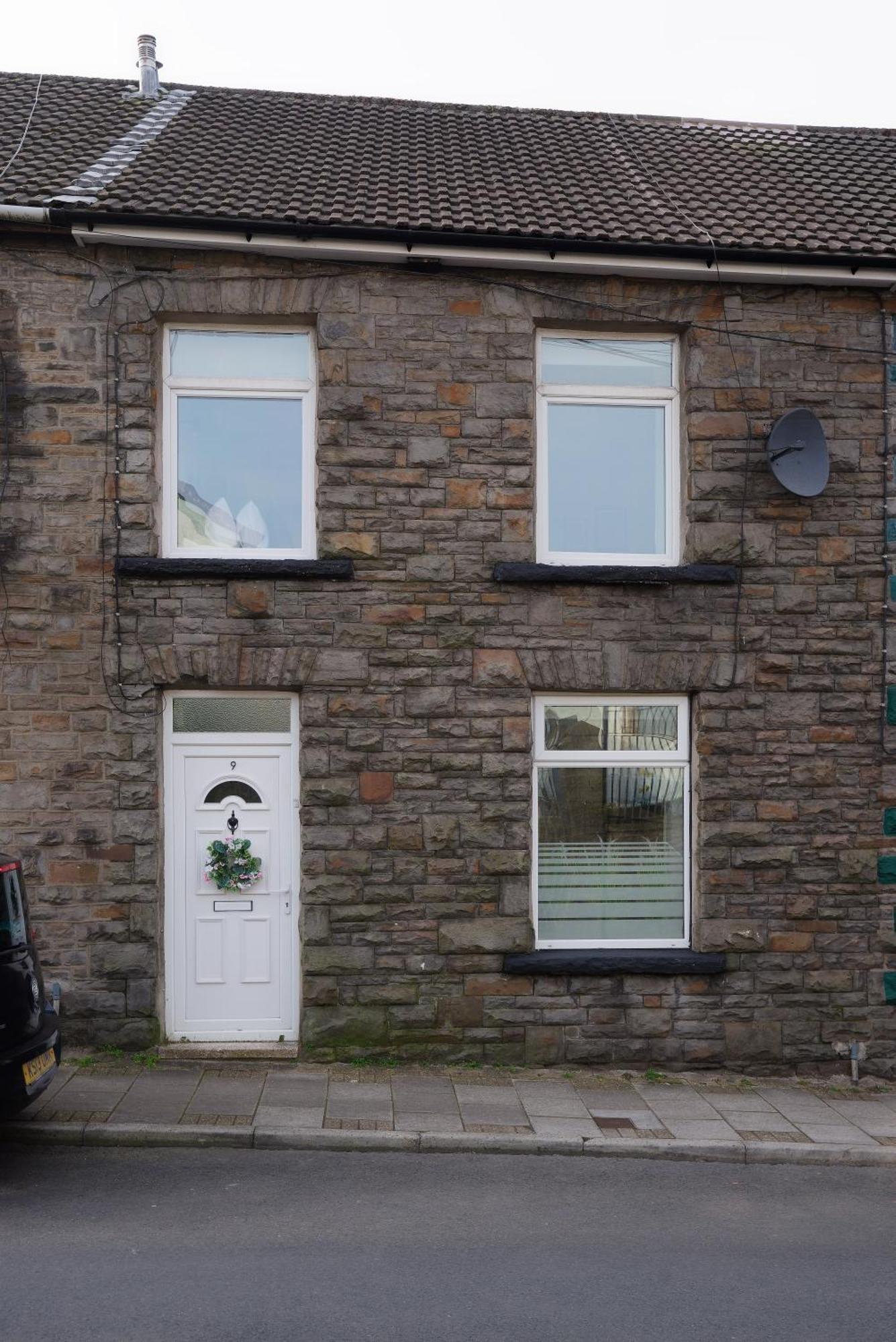 Stayright 3 Bed Home Near Hiking Trails & Parks Llwynypia Εξωτερικό φωτογραφία